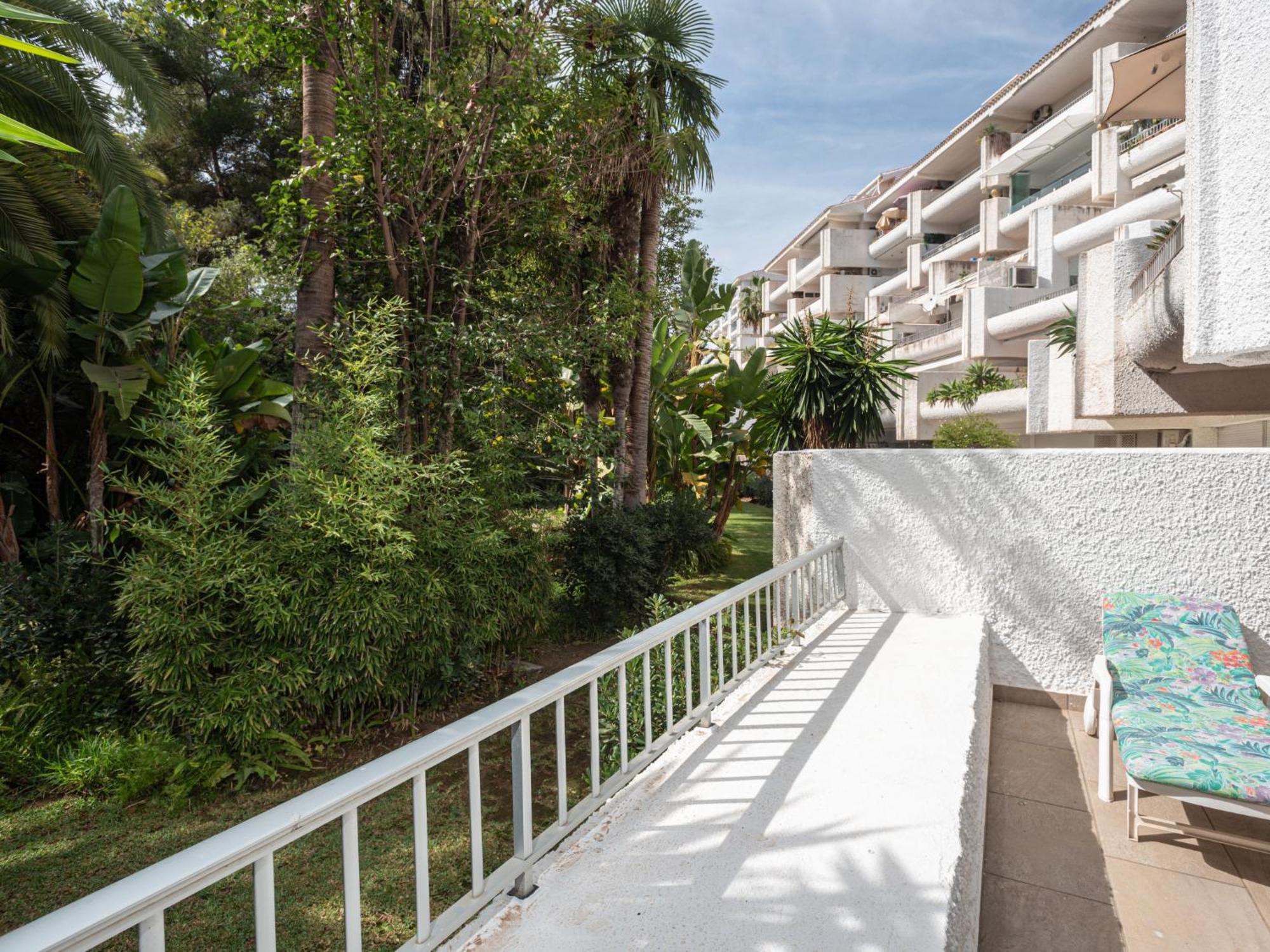 Apartment Jardines Del Mar By Interhome Marbella Bagian luar foto