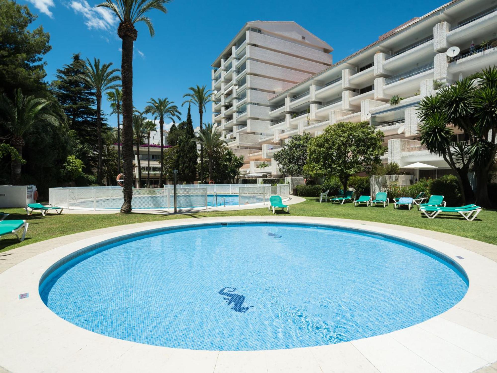 Apartment Jardines Del Mar By Interhome Marbella Bagian luar foto